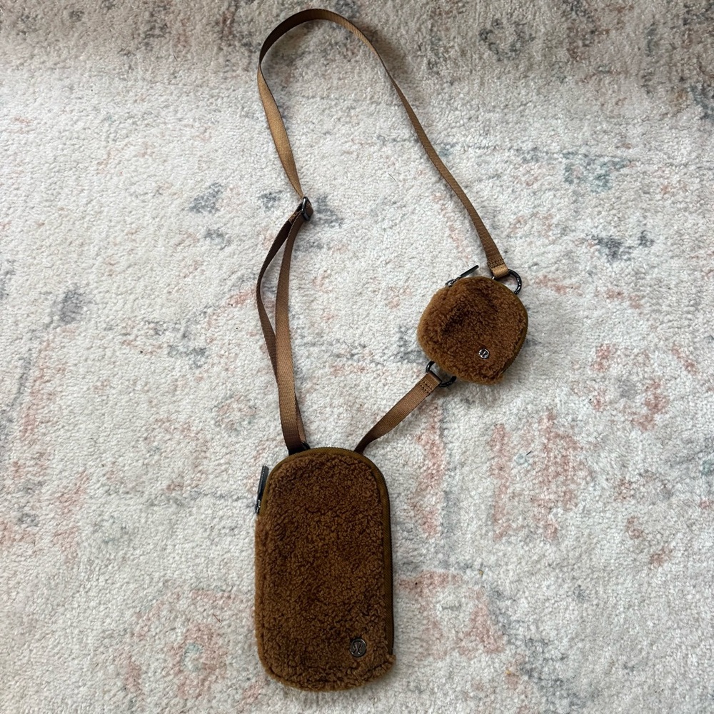 Lululemon Modular Phone Crossbody Bag Fleece Burnt Caramel